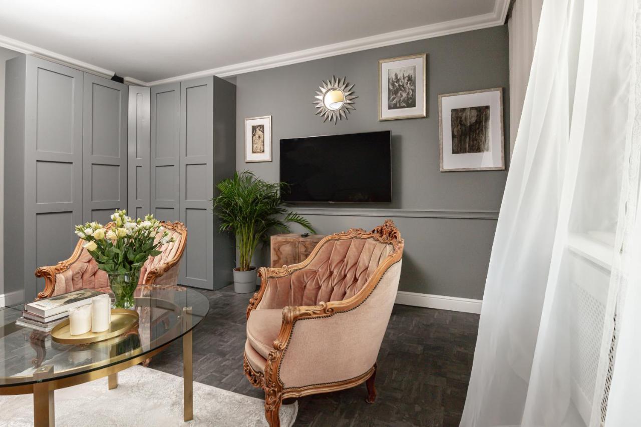 Daisy'S Secret Apartment Пщина Екстериор снимка