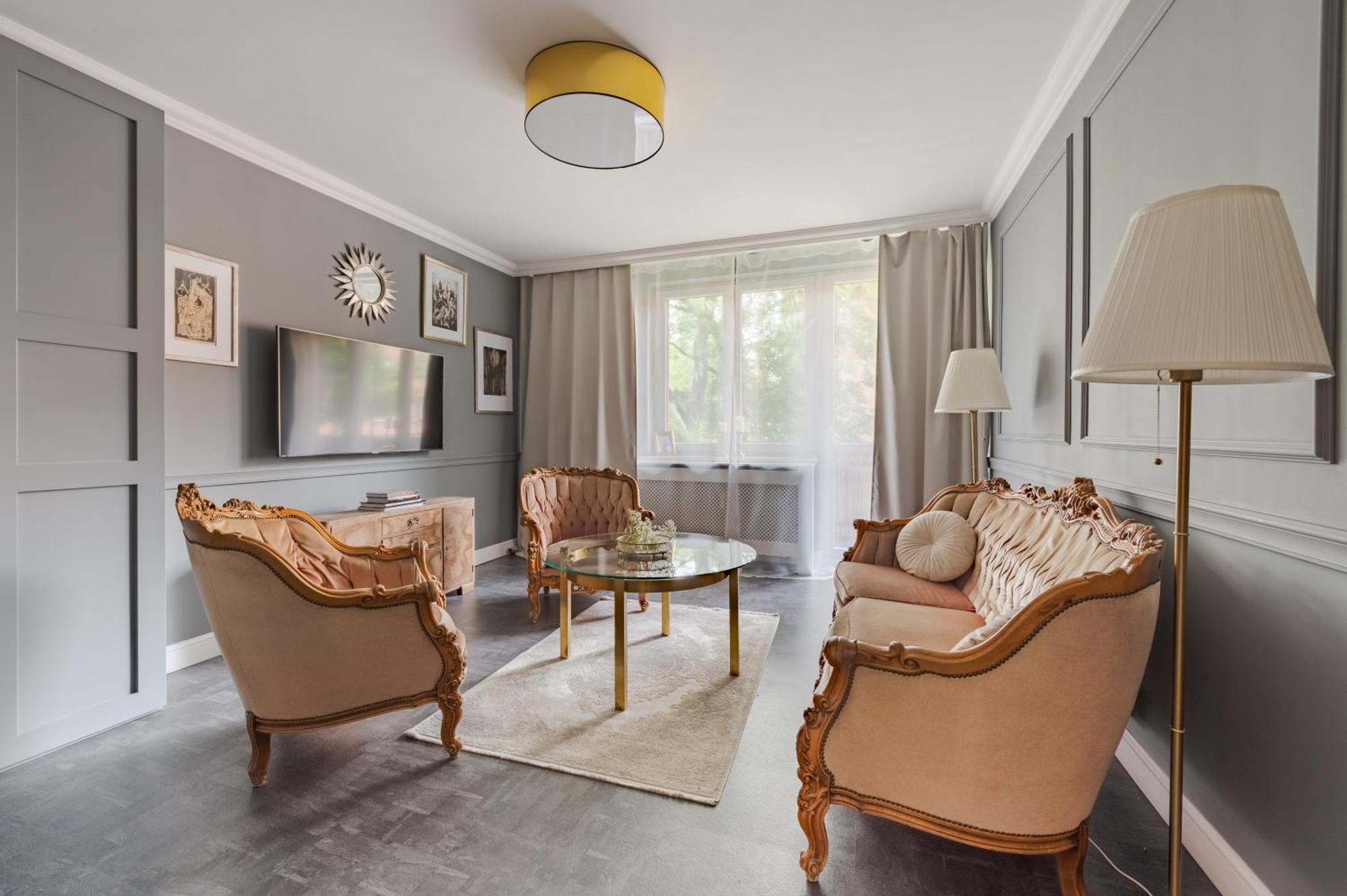 Daisy'S Secret Apartment Пщина Екстериор снимка